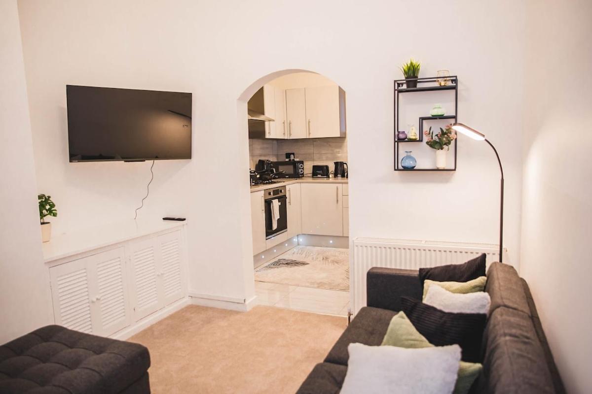 Appartement Warm & Cosy Away From *
